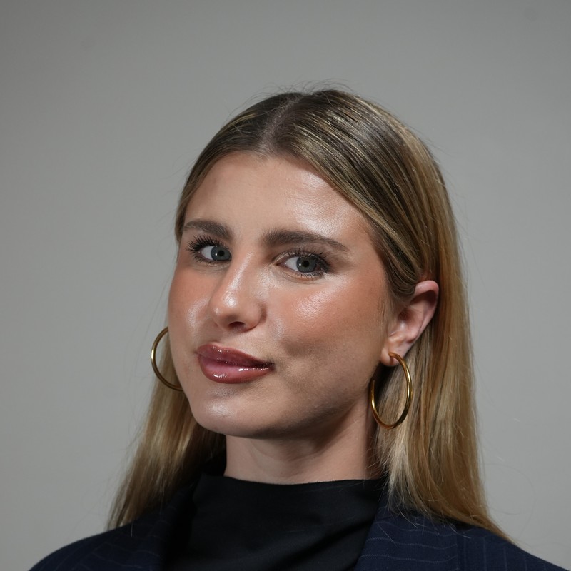 Ángela Llopis Auñón, portrait